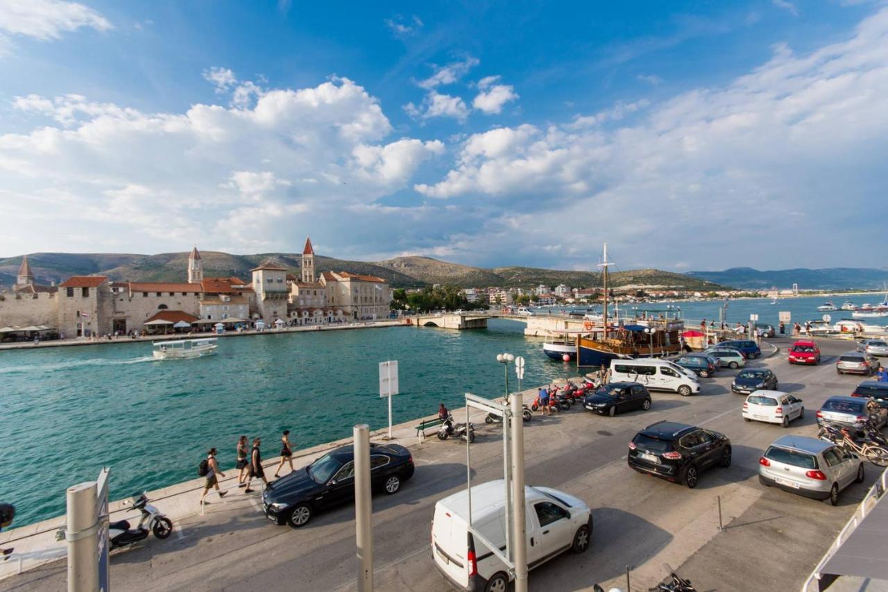 Vila Liza Bed & Breakfast Trogir Exterior photo