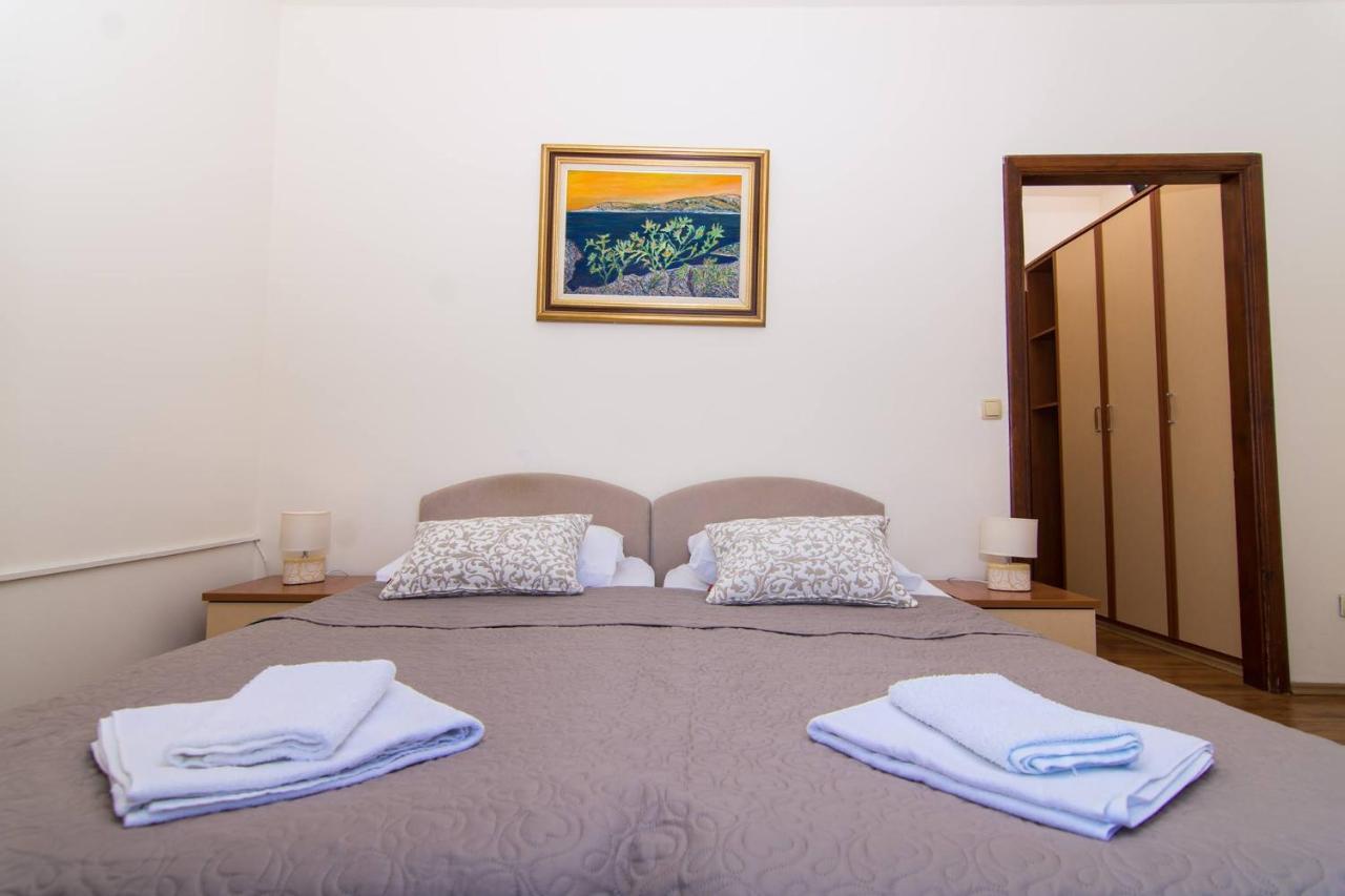 Vila Liza Bed & Breakfast Trogir Exterior photo