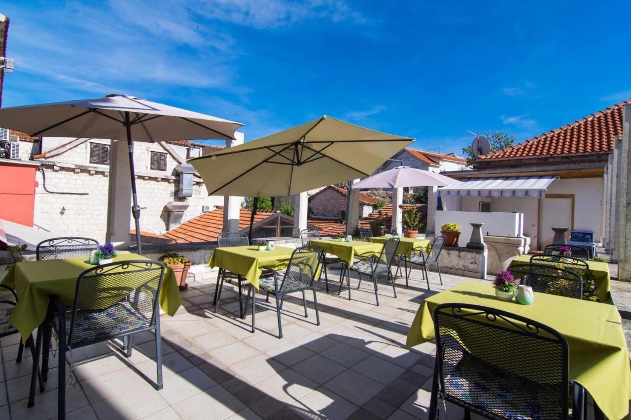 Vila Liza Bed & Breakfast Trogir Exterior photo