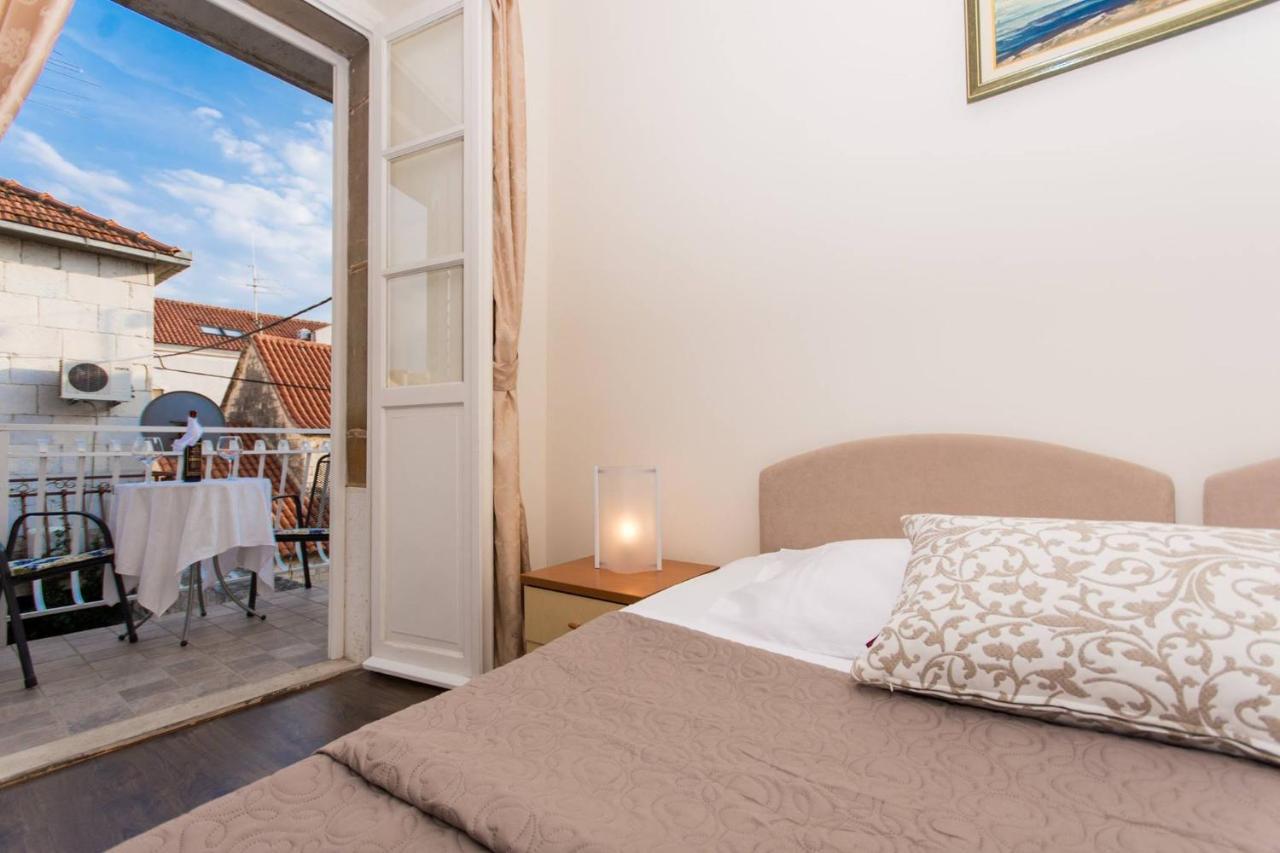 Vila Liza Bed & Breakfast Trogir Exterior photo